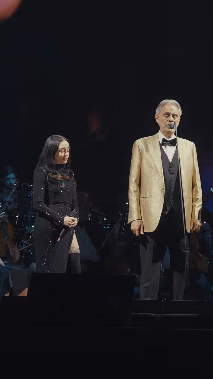 Nicki Nicole y Andrea Bocelli