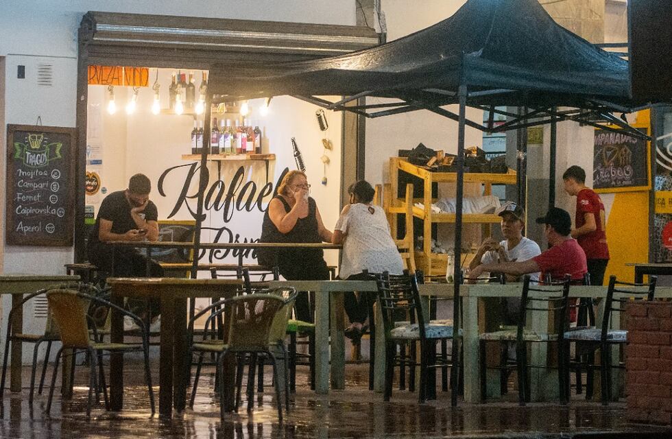 Un nuevo “polo nocturno” en avenida San Martín que nació durante el aislamiento