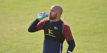 Junior Arias, uno que podría emigrar. Foto: La Voz