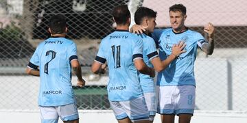 Belgrano se puso 1-0 arriba con gol de Pablo Vegetti.