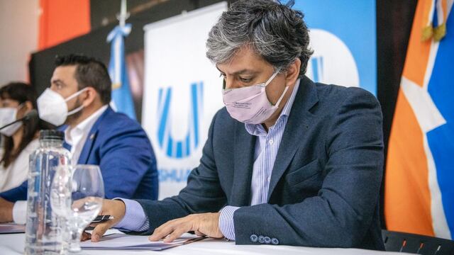 Rodríguez dijo que fue, “muy emocionante,” poder concretar este convenio y valoró las palabras de cada vecino que nos describieron lo que significa esto para ellos y para sus familias”.