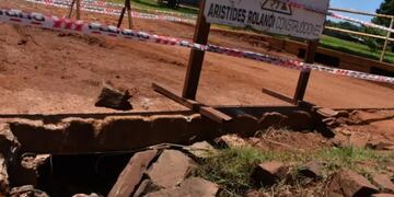 Clausuran un puente el puente de la calle Jorge Neweryen sobre el arroyo San Pedro