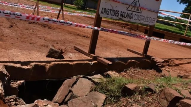 Clausuran un puente el puente de la calle Jorge Neweryen sobre el arroyo San Pedro