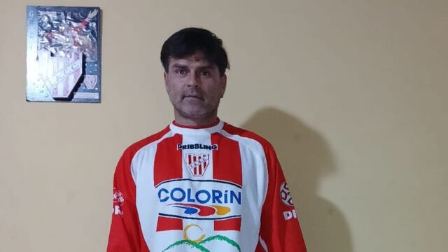 Renato Riggio, ex Instituto, y una camiseta con mucha historia: la del gol de oro (La Voz del Interior)