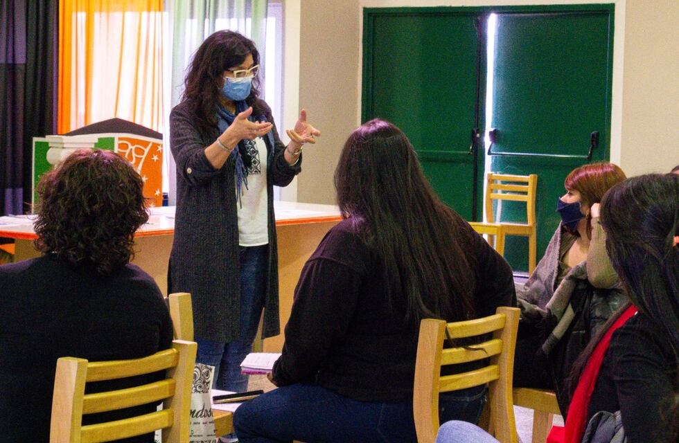 Río Grande: futuros docentes recibieron asesoramiento administrativo