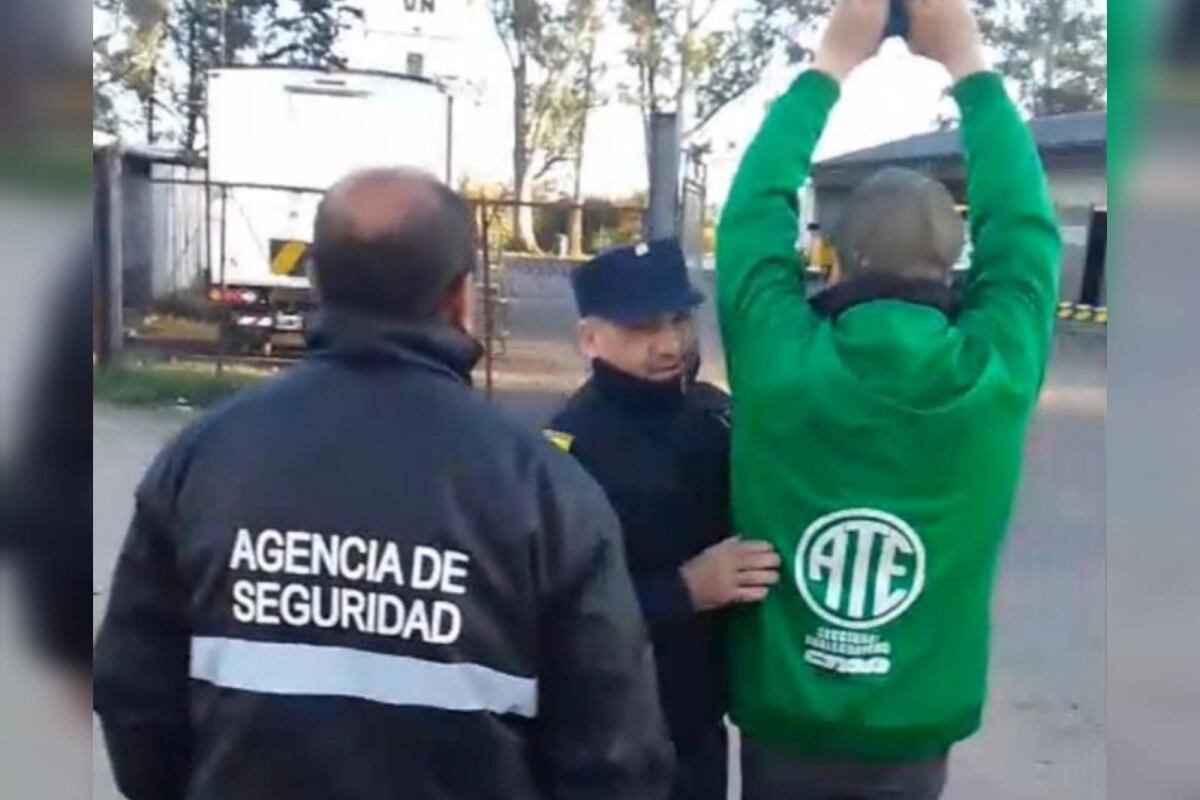 Continúa el conflicto con los trabajadores municipales de Gualeguaychú: la policía impidió el ingreso un dirigente de ATE