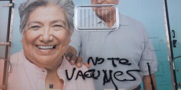 Corradi mencionó que “molesta el mensaje que dejaron pidiendo a la gente que no se vacune y diciendo que estamos en una falsa pandemia”.