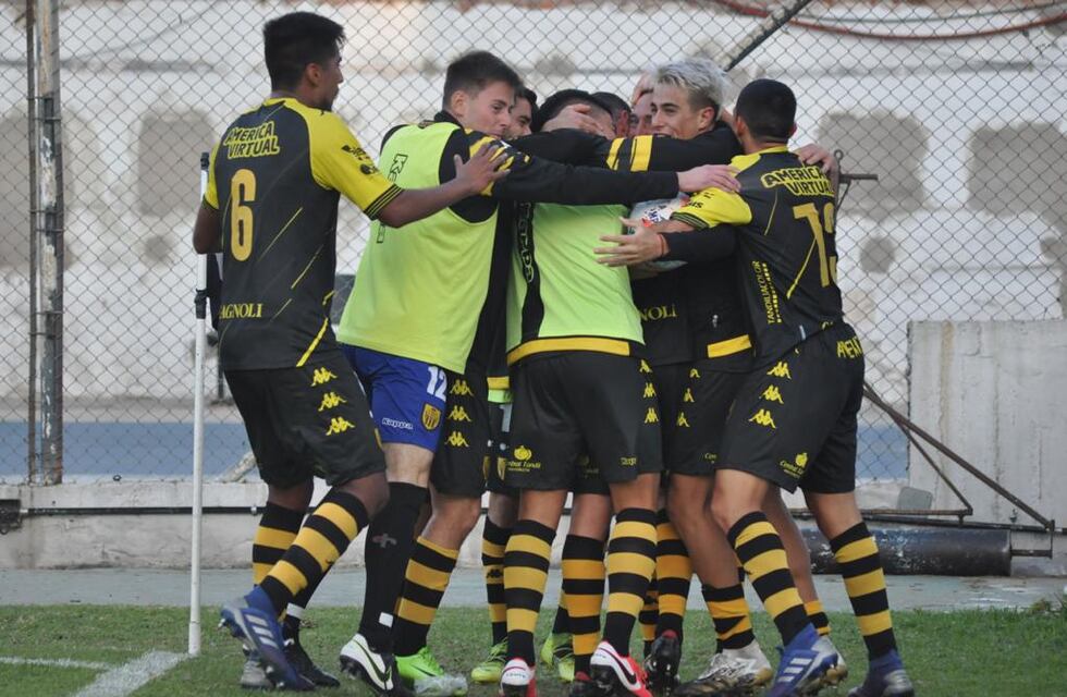 Fútbol en Tandil: Santamarina empató en su visita a Almagro