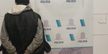 Robo en un domicilio: recuperan una moto y detienen a un joven de 18 años junto a un menor