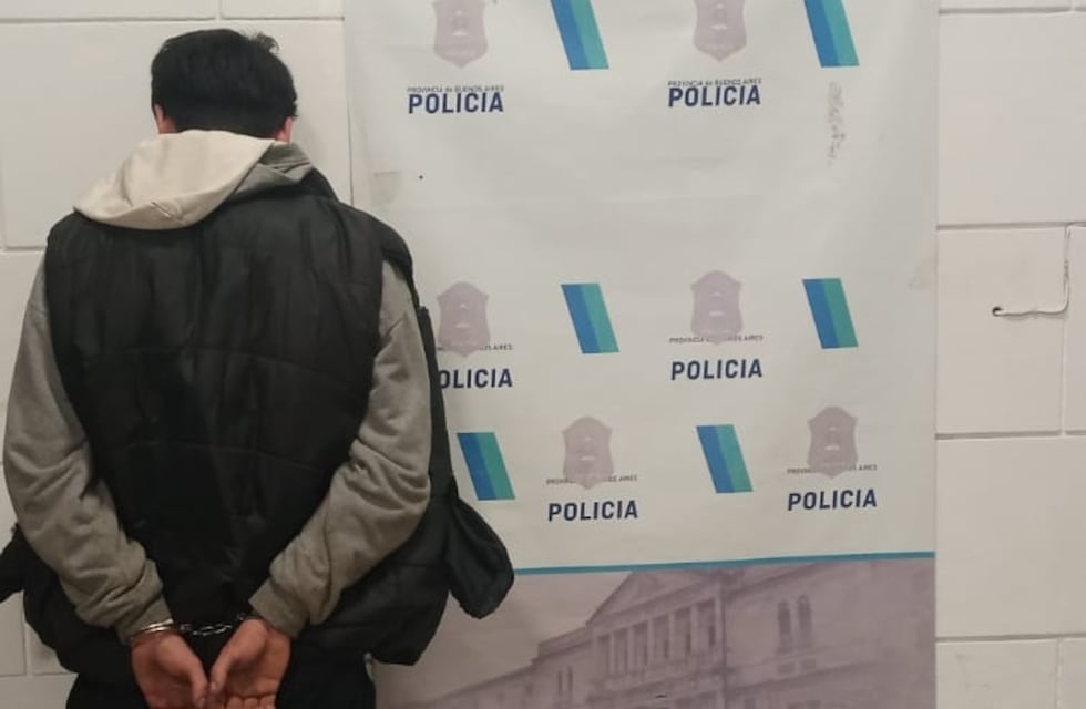 Robo en un domicilio: recuperan una moto y detienen a un joven de 18 años junto a un menor