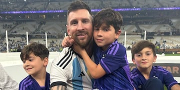 La "Pulga" y su pareja tuvieron a los tres niños en Barcelona.
