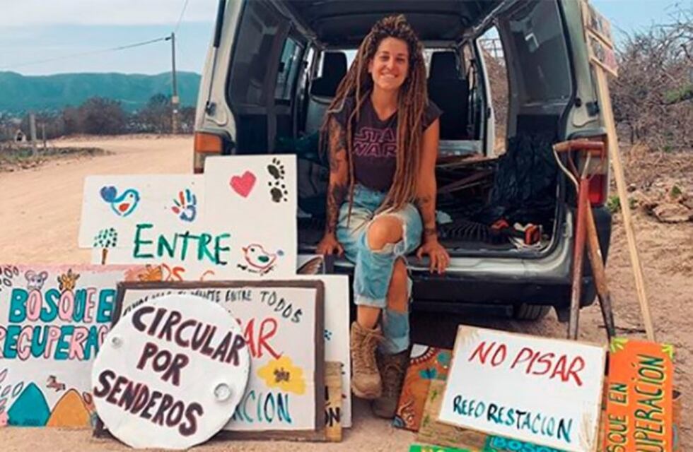 Sábado de recolección de residuos y reforestación voluntaria en Lago Azul