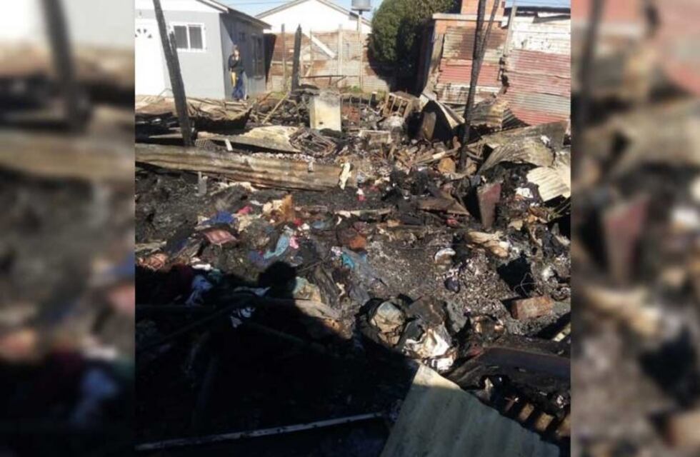 Se incendió la casa de una familia en Mar del Plata y piden ayuda a los vecinos