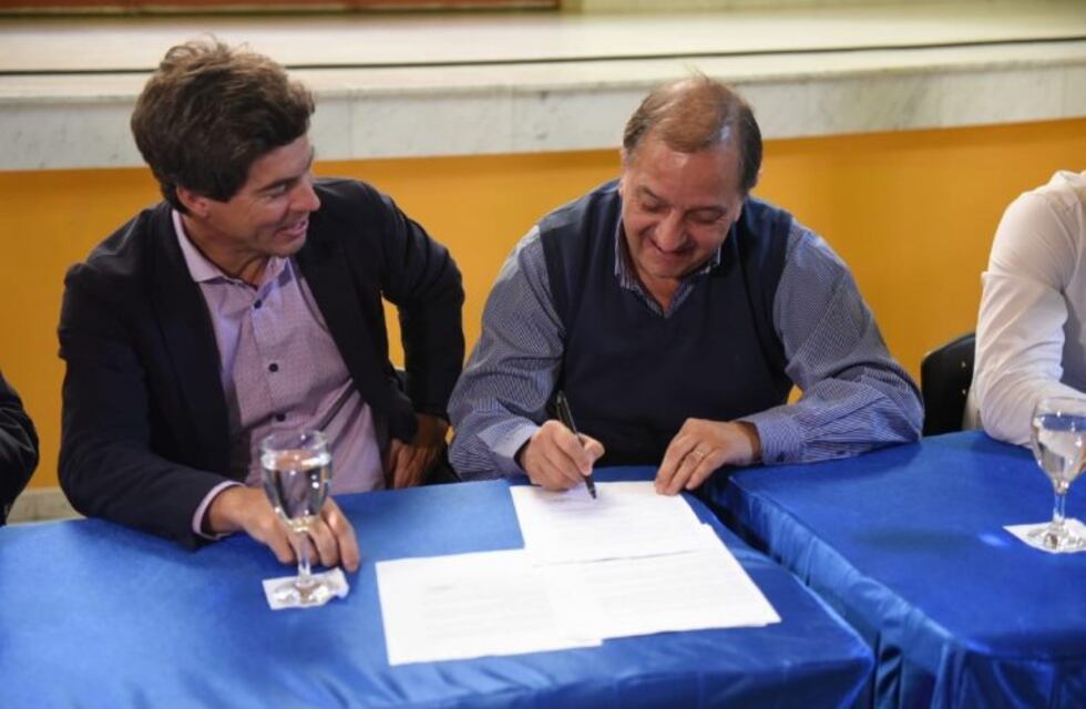 El ENOHSA firmó convenio para mejorar los servicios públicos