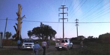 Custodia policial ante el intento de robar las líneas de energía\u002E (Prensa Secheep)
