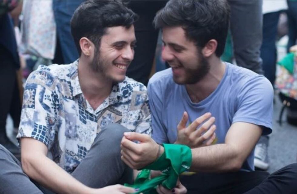 Echaron a golpes a una pareja gay de una pizzería porteña