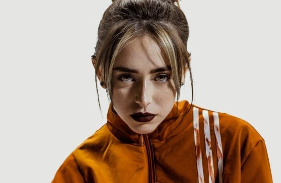 ¡Lo hizo otra vez! Nuevo material de Nicki Nicole es furor en redes