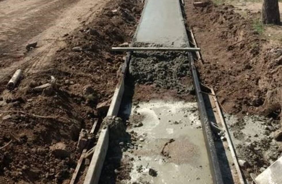 Reparan cordones cuneta en Punta Alta