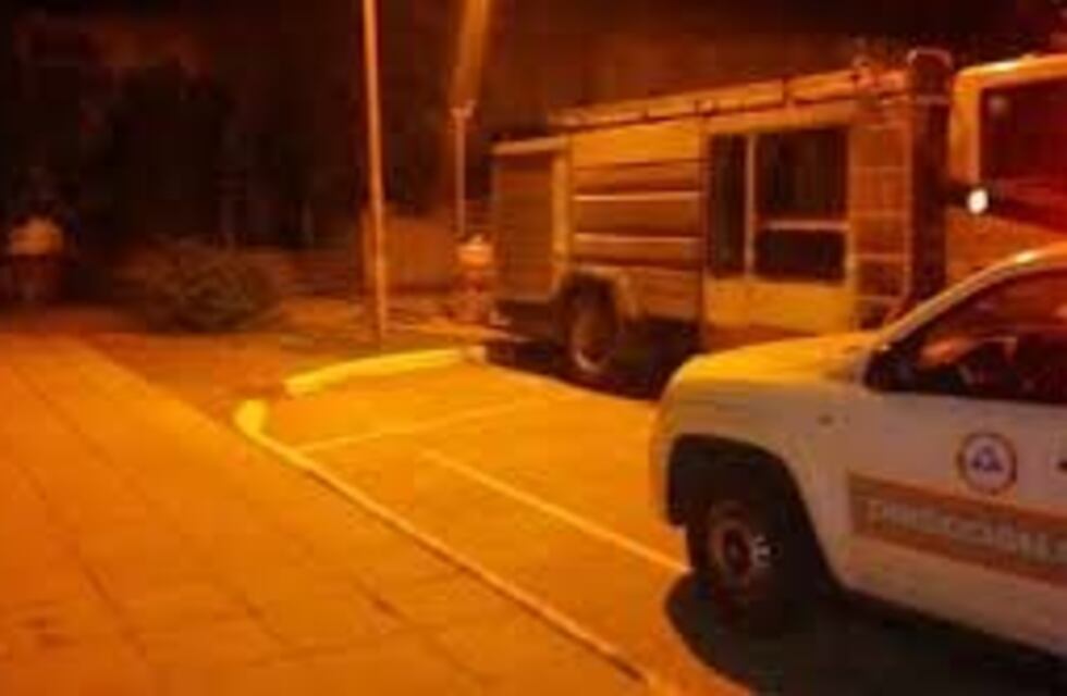 Fuerte incendio en el Conicet de Bahía Blanca