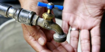 Toda una localidad volvió a quedarse sin agua, por culpa de conexiones clandestinas.