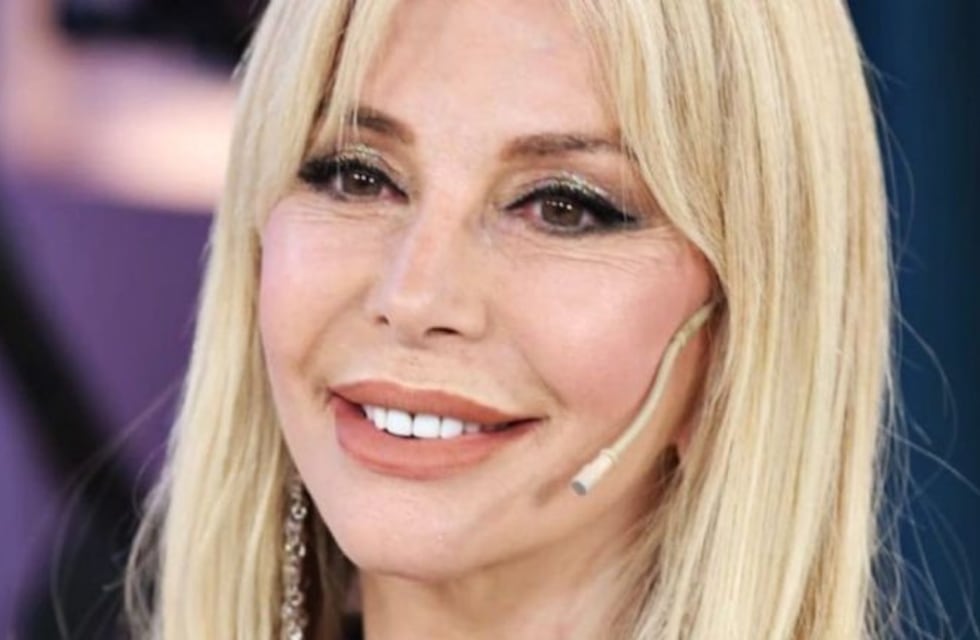 Graciela Alfano incendió las redes con una foto en bikini y una sensual ducha