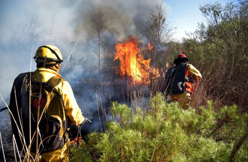 Bomberos lograron controlar incendios en el norte de Córdoba