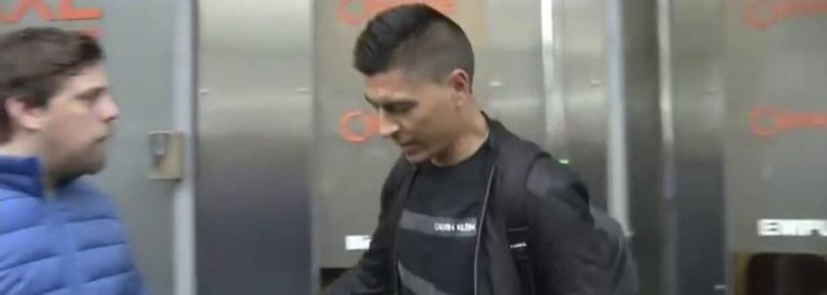 Paolo Goltz ya se realizu00f3 la revisiu00f3n mu00e9dica para jugar en Boca\u002E