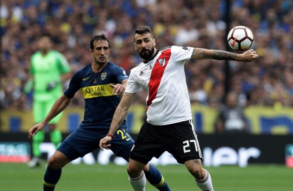Los goles del Superclásico, en un relato "apto para cardíacos"