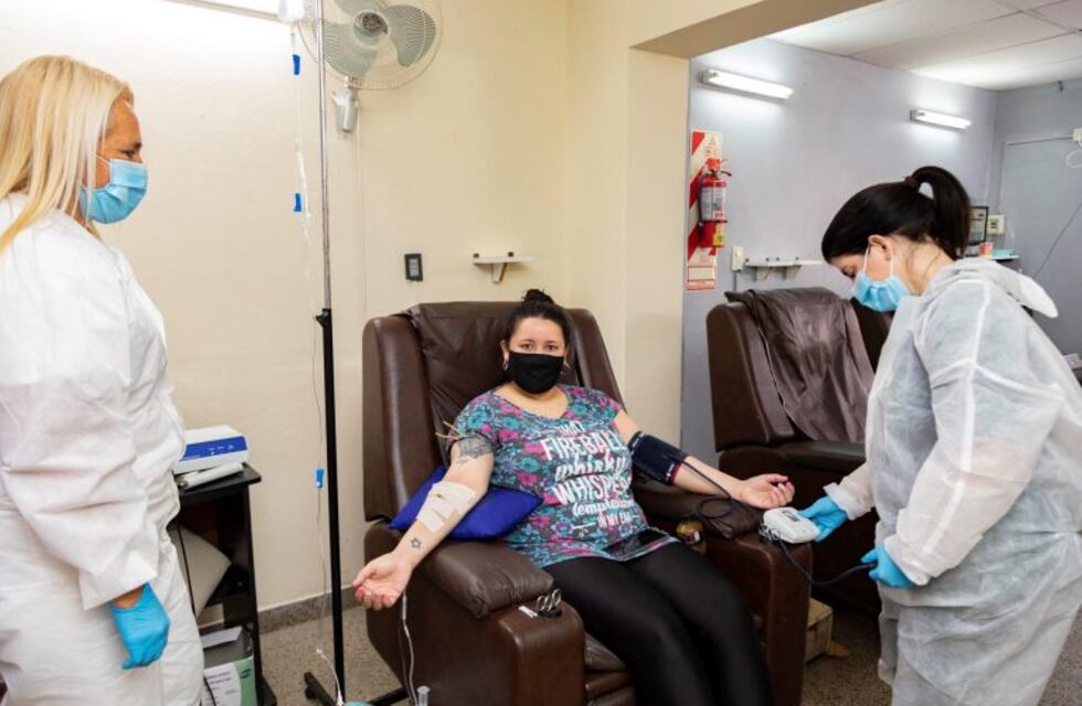 Más de 100 entrerrianos recuperados de coronavirus donaron plasma