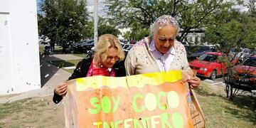 Coco Carrasquera, el ingeniero electrónico que se recibió de ingeniero civil a los 71 años de edad\u002E (Foto Gonzalo Carrasquera en Twitter)
