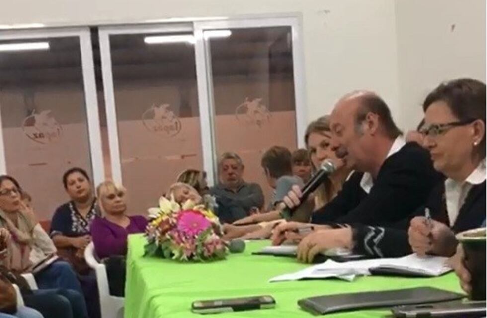 Senador Naidenoff: "Utilizan la universidad para adoctrinar y disciplinar"