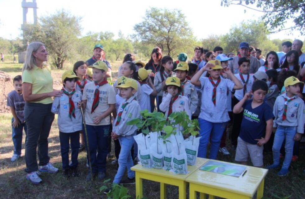 Jesús María: el Parque del Oeste suma 100 árboles nuevos