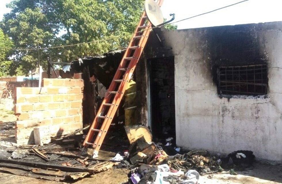 Un cortocircuito provocó el incendio de una vivienda en barrio San Francisco