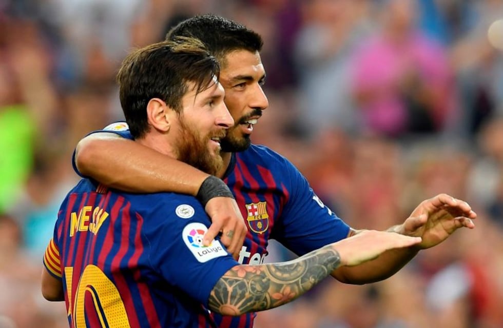 Con un doblete de Messi, Barcelona aplastó al Huesca 8-2 en el Camp Nou
