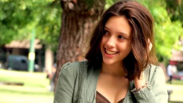 Lola Chomnalez (Web)
