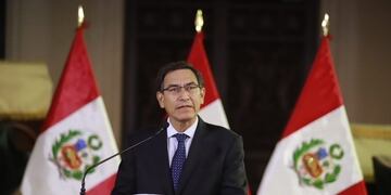 El presidente de Perú, Martín Vizcarra disolvió el Congreso\u002E