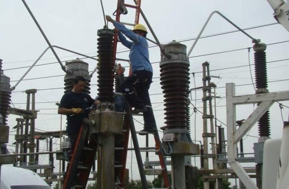 Tras la tormenta, más de 30 barrios sin luz