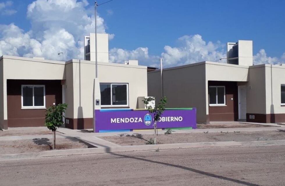 Entregaron 182 casas en Mendoza construidas por el Plan Nacional de Vivienda
