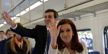 23-4-14 La presidenta inaugura las nuevas formaciones de trenes del FFCC San Martin\r\nfoto Gerardo Dell'Oro estacion saenz peña cristina fernandez florencio randazzo actividad presidencial presidenta inaugura nuevas formaciones trenes ferrocarril san martin presidenta recorre los vagones ministro interior y transporte