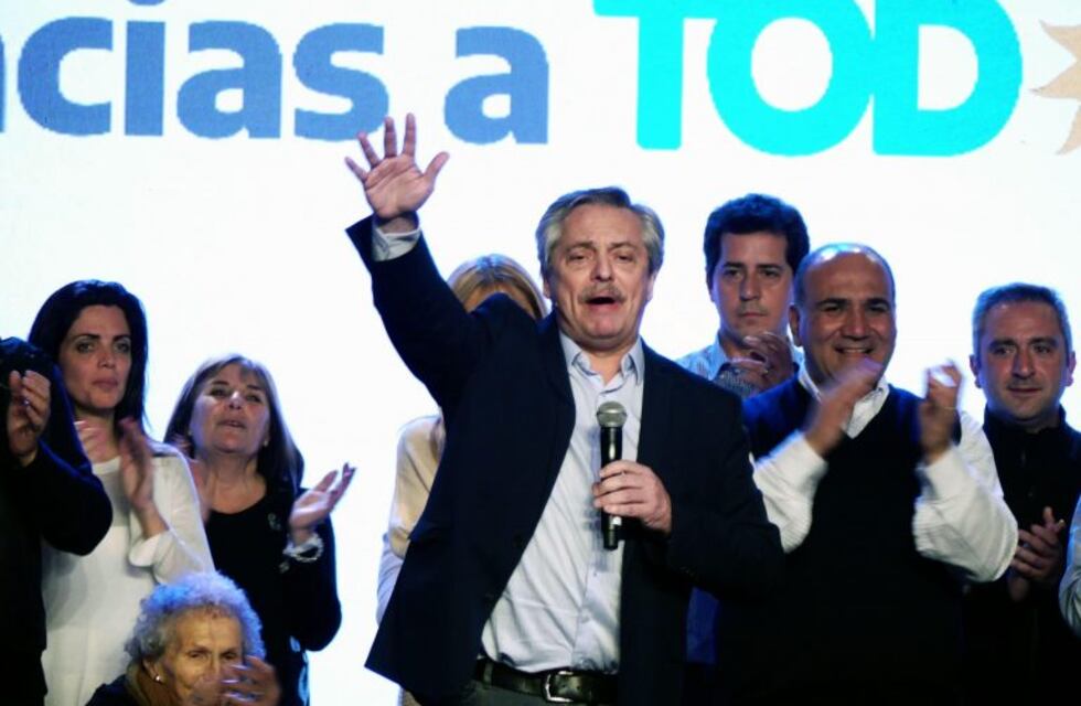 Fernández le sacó 25 puntos a Macri en Bariloche