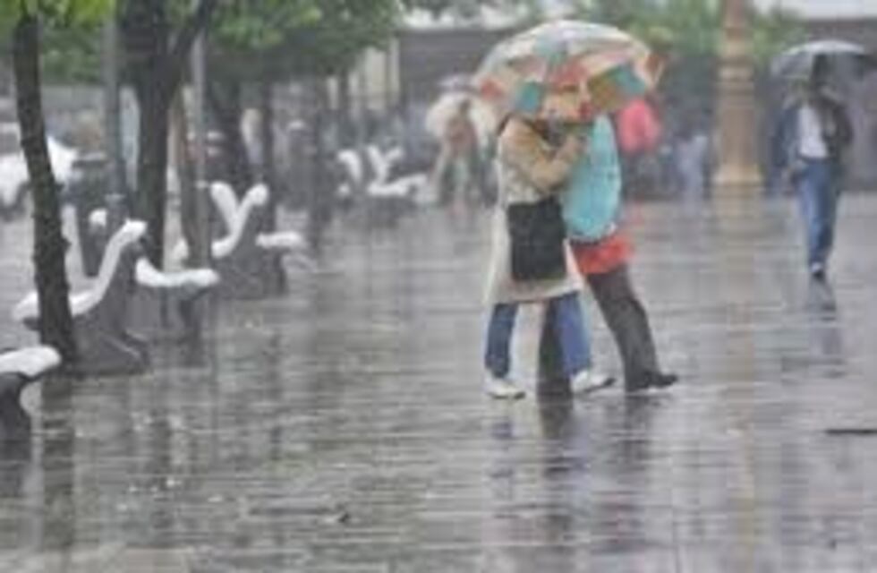 Tucumán tendrá un martes pasado por agua