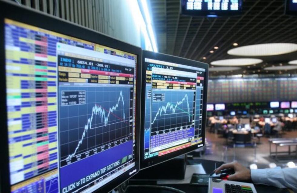 Sin tregua, se derrumban los activos argentinos y sube el Riesgo País