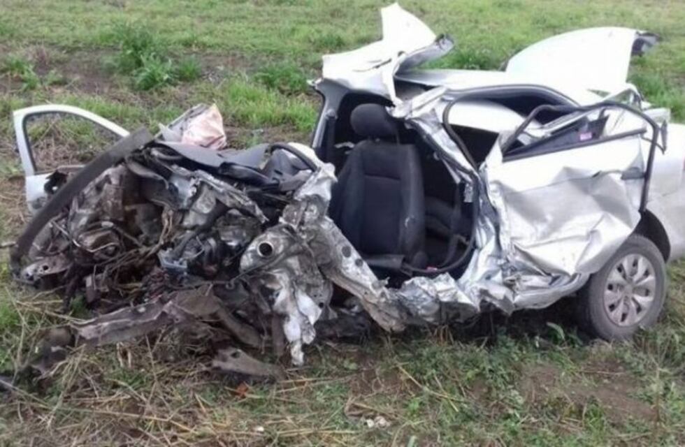 Chocó un móvil que trasladaba un detenido por narcotráfico y murió un policía