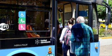 En 30 años cayeron a la mitad los boletos cortados en Rosario, según Cambiemos