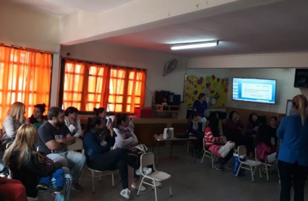 Continúan los talleres preventivos de fortalecimiento familiar en las instituciones de Alta Gracia