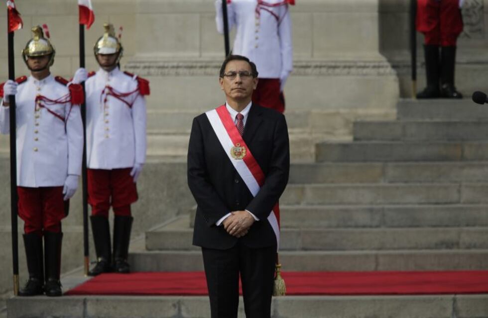 El Congreso de Perú destituyó al presidente Martín Vizcarra