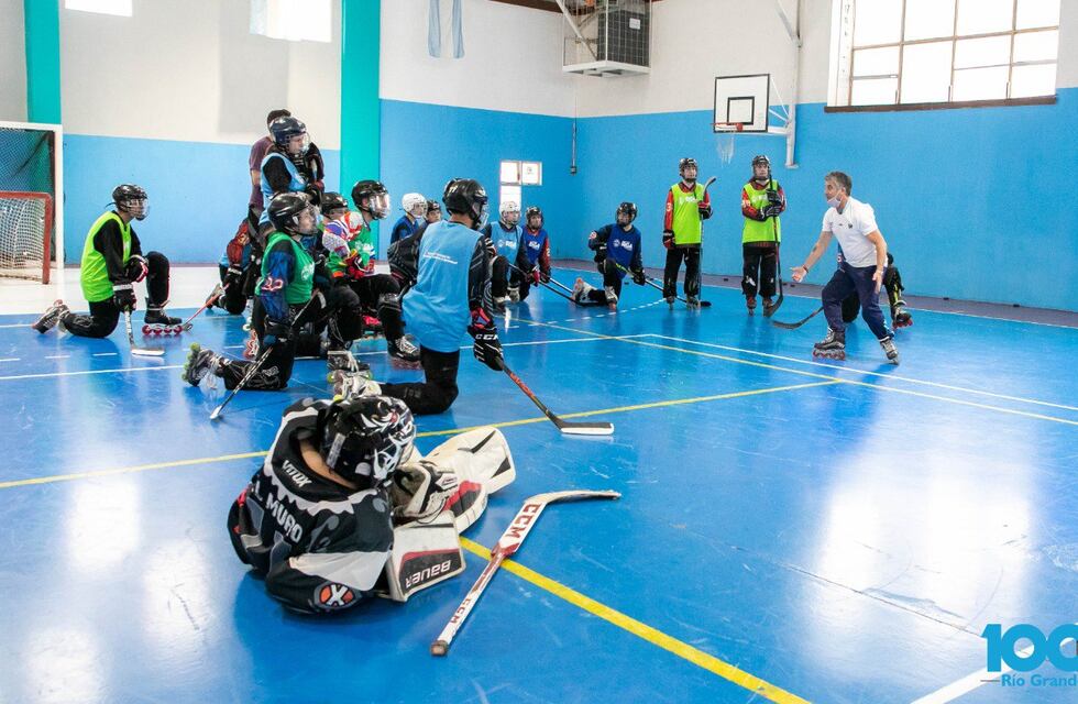 El entrenador de la Selección Nacional de Roller Hockey desarrolló una Clínica en Río Grande