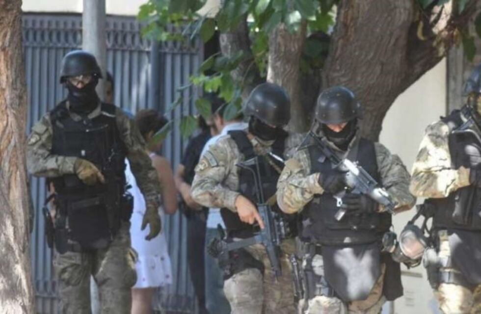 Está preso el ex de la mujer que se atrincheró con sus hijas