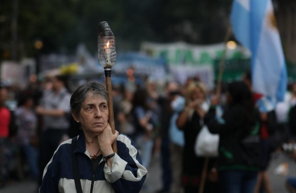Hoy habrá marcha de antorchas de los estatales en repudio al pago escalonado