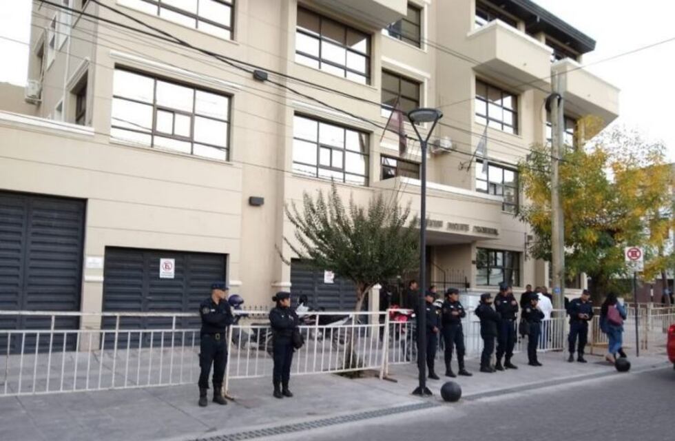 Conflicto en ADP: la sede amaneció custodiada y hay conflicto con los afiliados